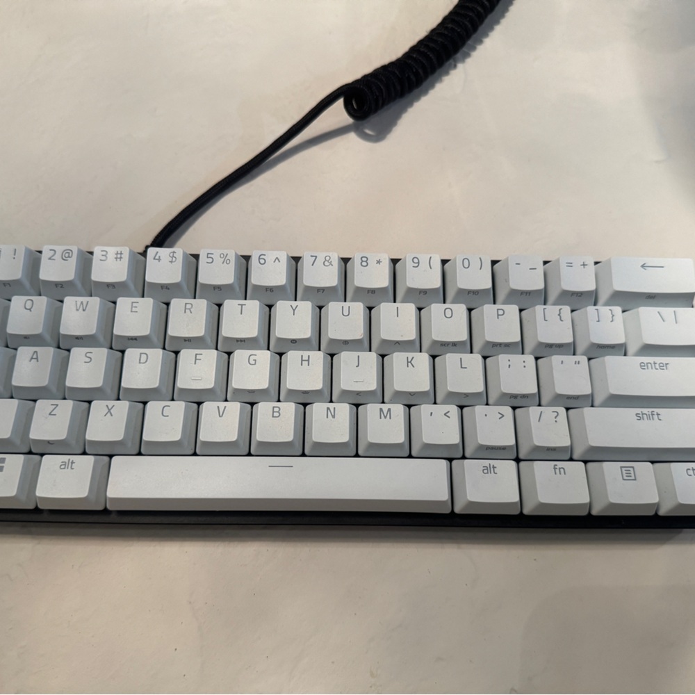 Razer Huntsman Mini White Gaming Keyboard 60%.